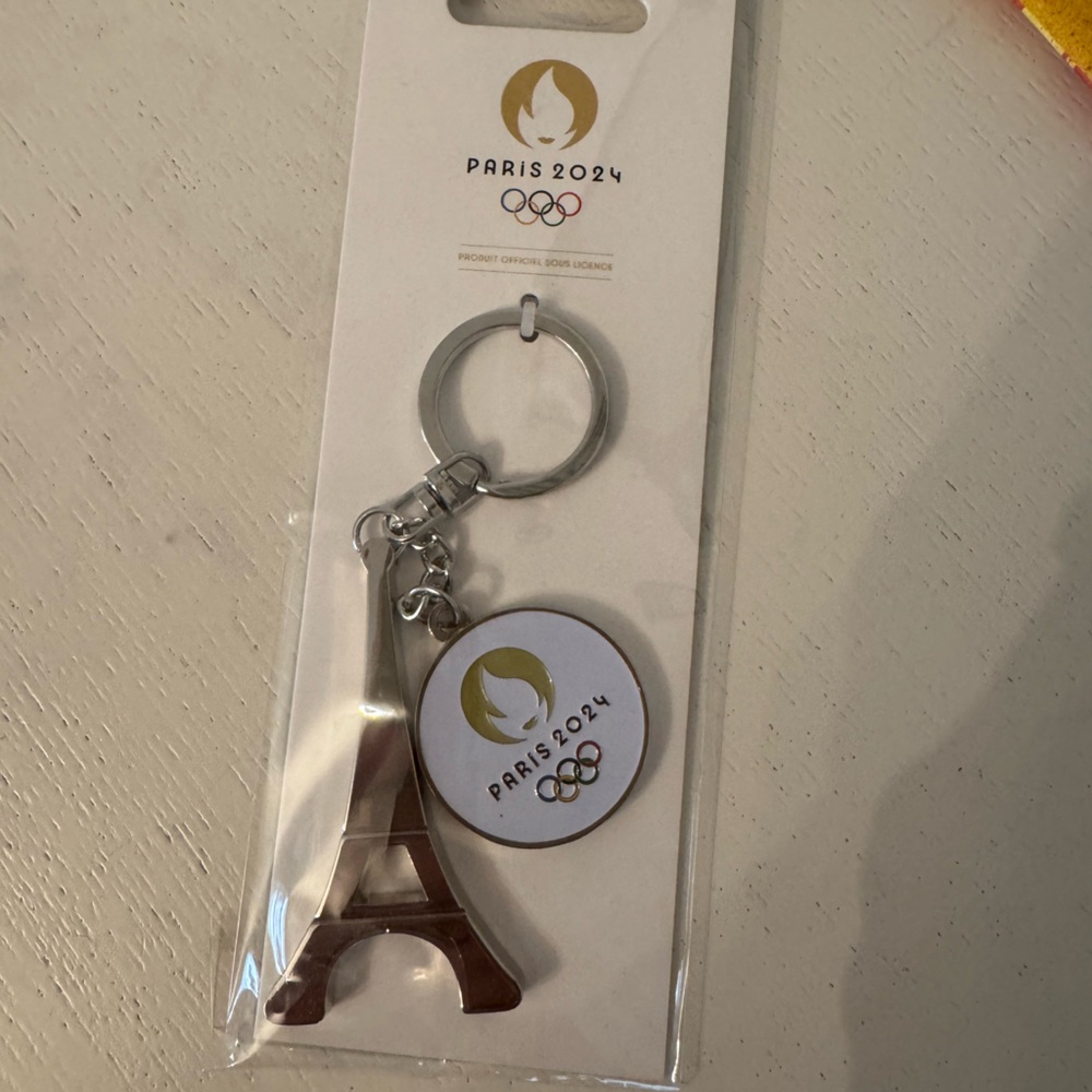 2024 Paris Olympics key chain